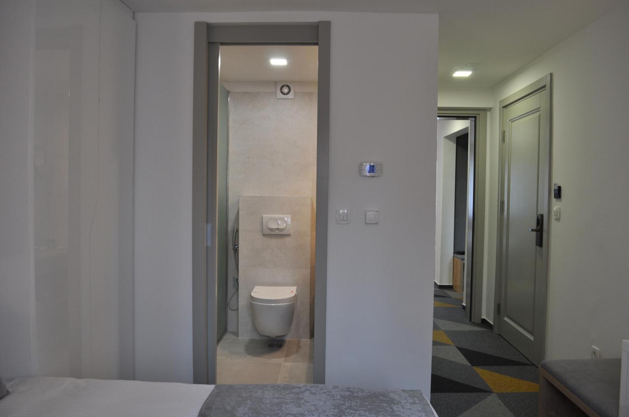 Hotel Boutique Bristol Szarajevó Kültér fotó