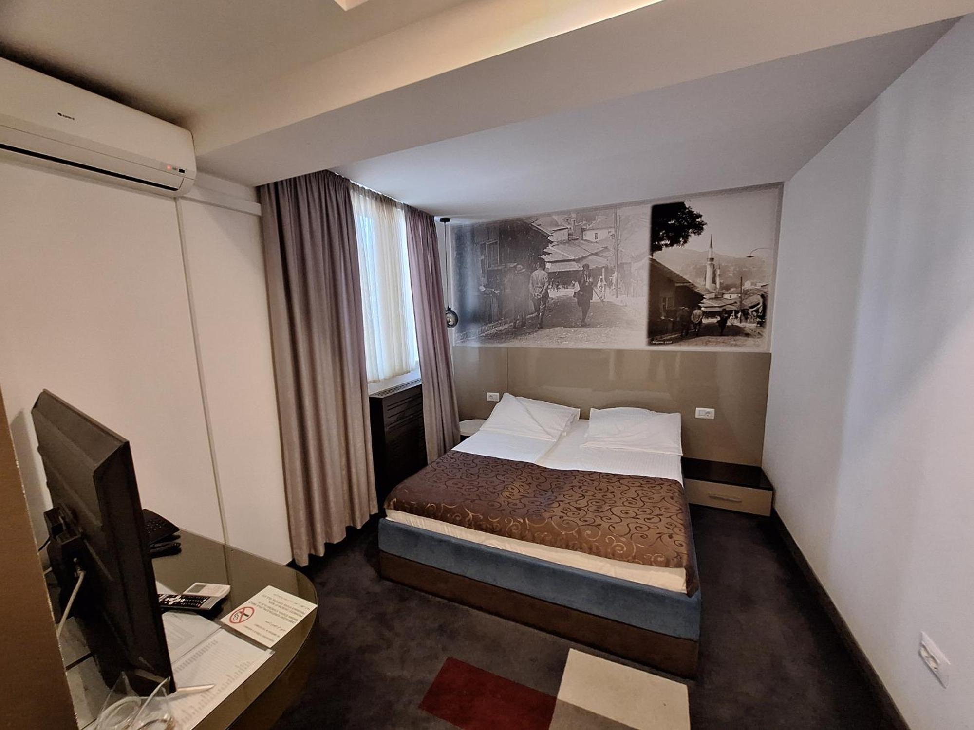 Hotel Boutique Bristol Szarajevó Kültér fotó